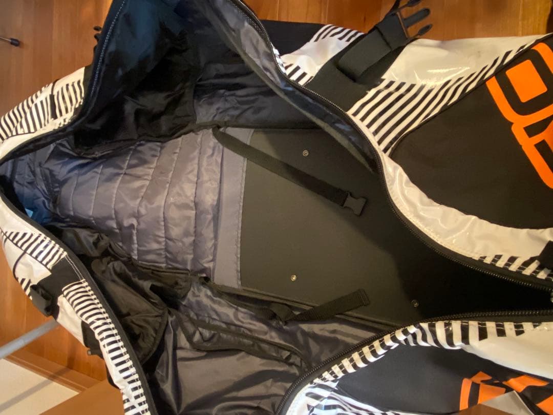 OGIOトラベルカバー Club Glove スティッフアーム キャスター付き