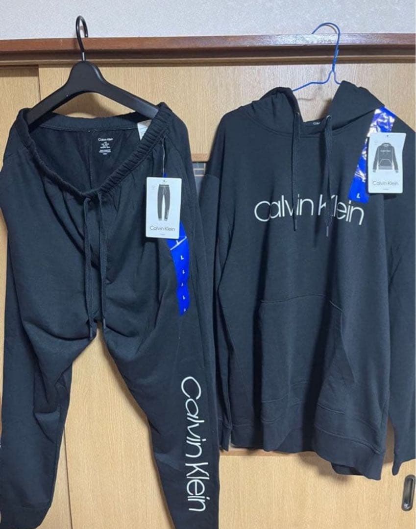   カルバンクラインセットアップ　パーカー　ジョガーパンツ