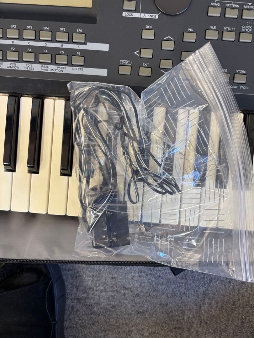 YAMAHA MOX6 シンセサイザー