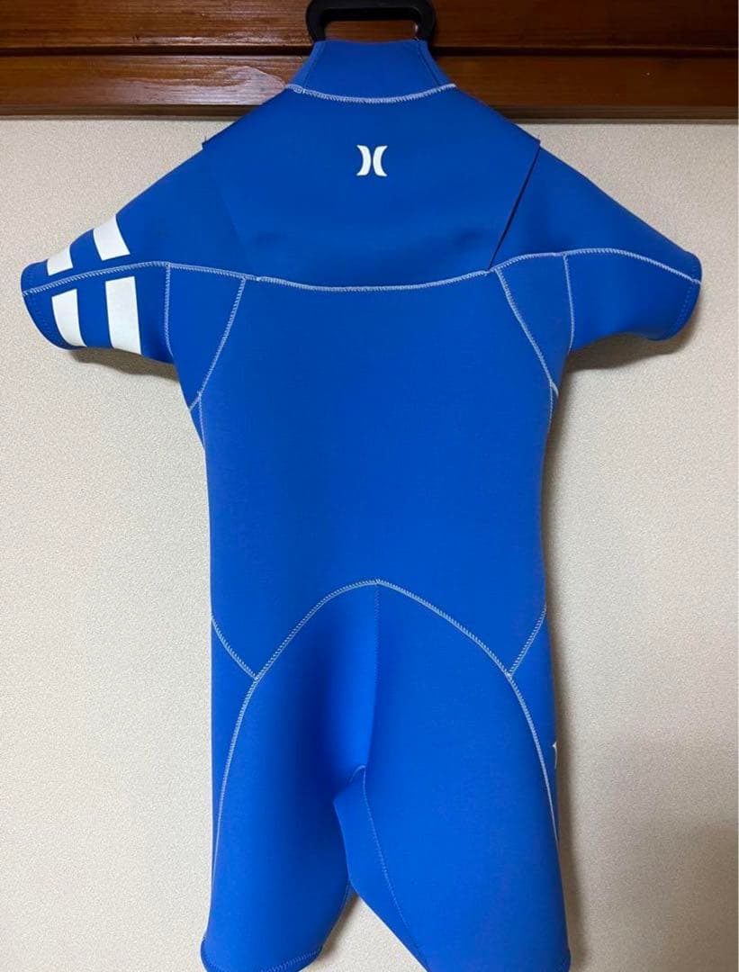 新品Hurleyキッズ用スプリングウェットスーツ3mm2mm