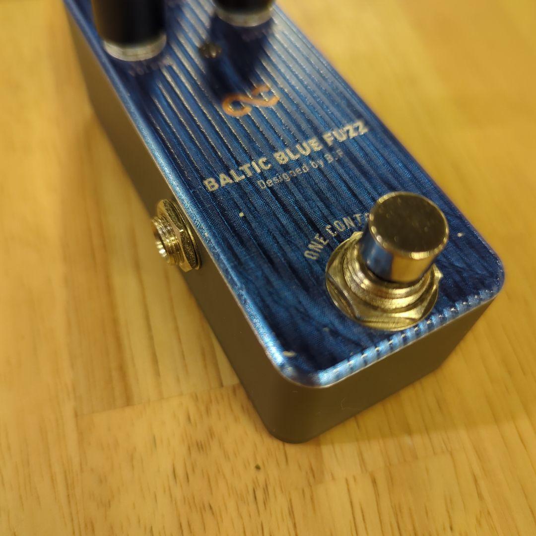 One Control Baltic Blue Fuzz ギターエフェクター