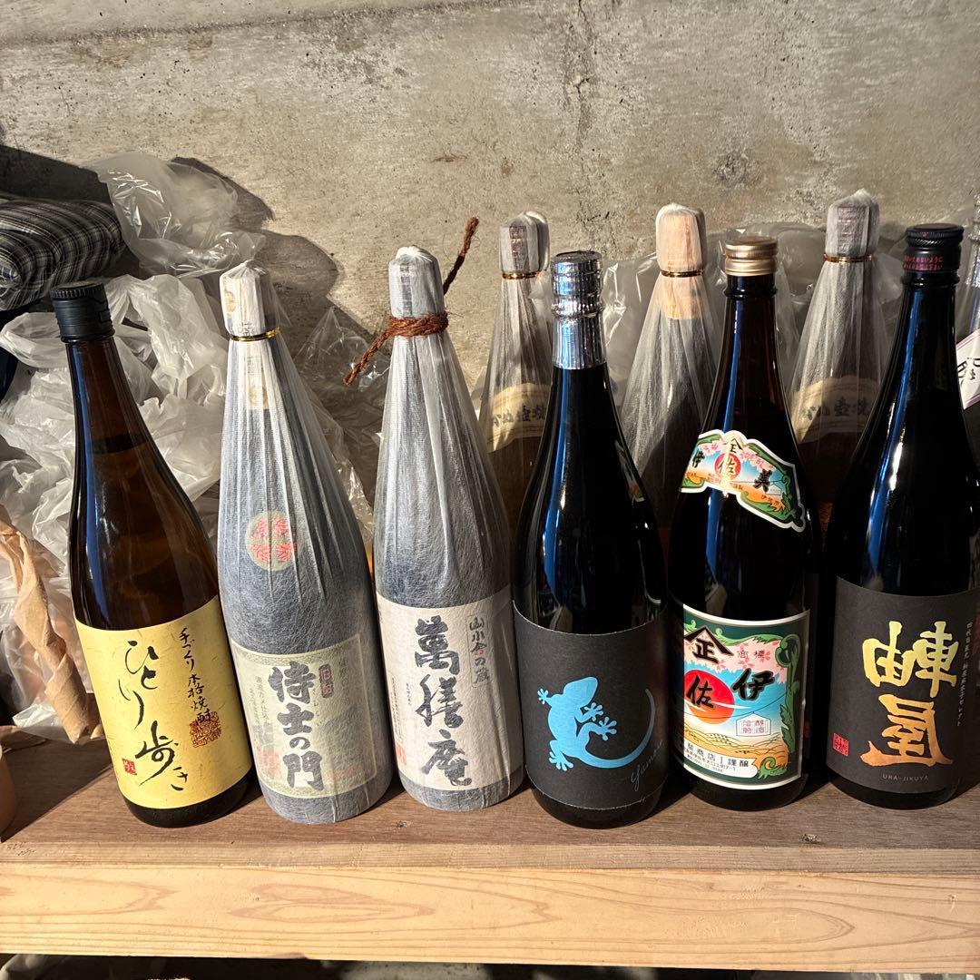 ひとり歩き　侍士の門　萬膳庵　ヤモリ　伊佐美　裏軸屋