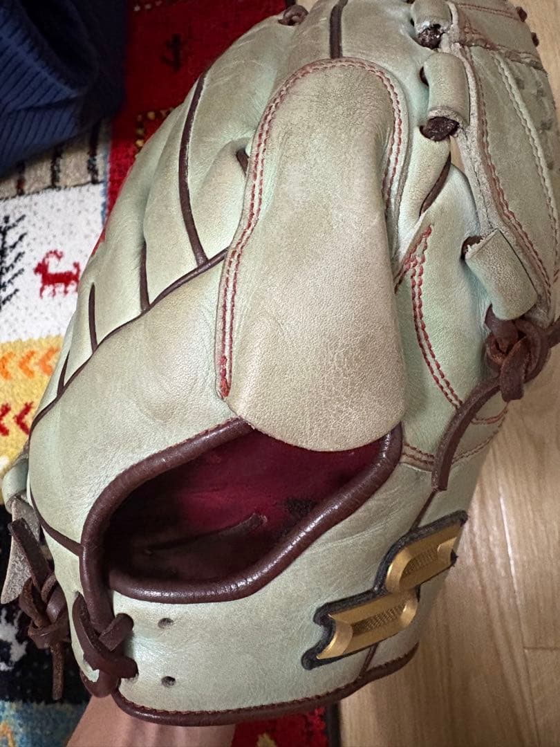 エスエスケイ　硬式用右投げピッチャー用グローブ