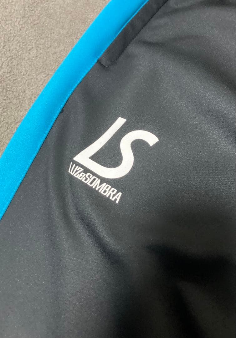 ルースイソンブラ ジャージ上下セット Ｌサイズ