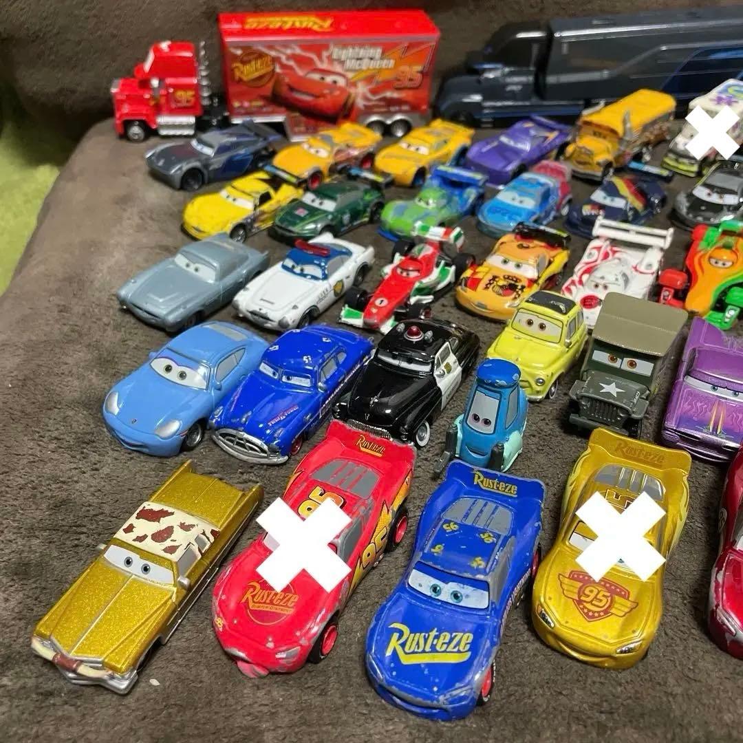 カーズ　トミカ　トレーラー2台含む36台