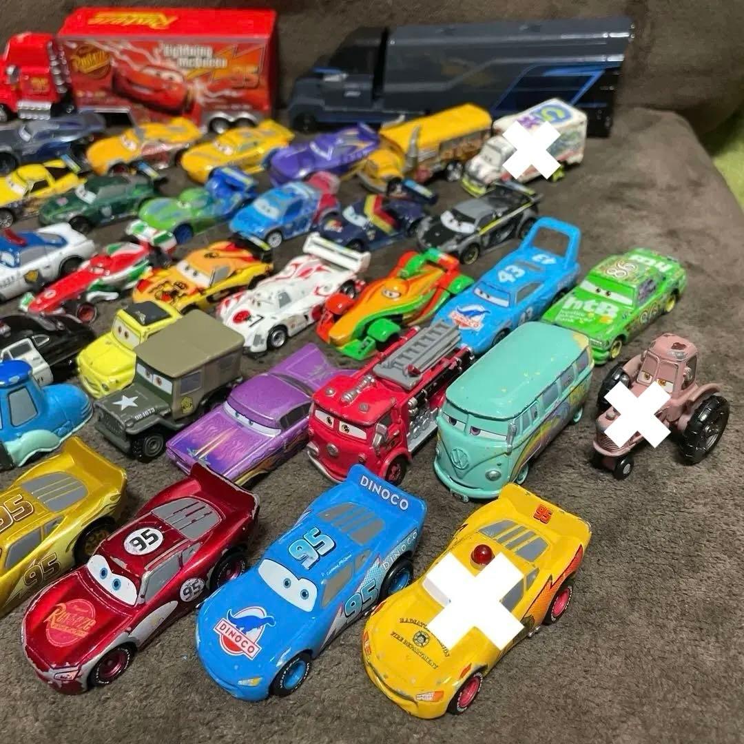 カーズ　トミカ　トレーラー2台含む36台