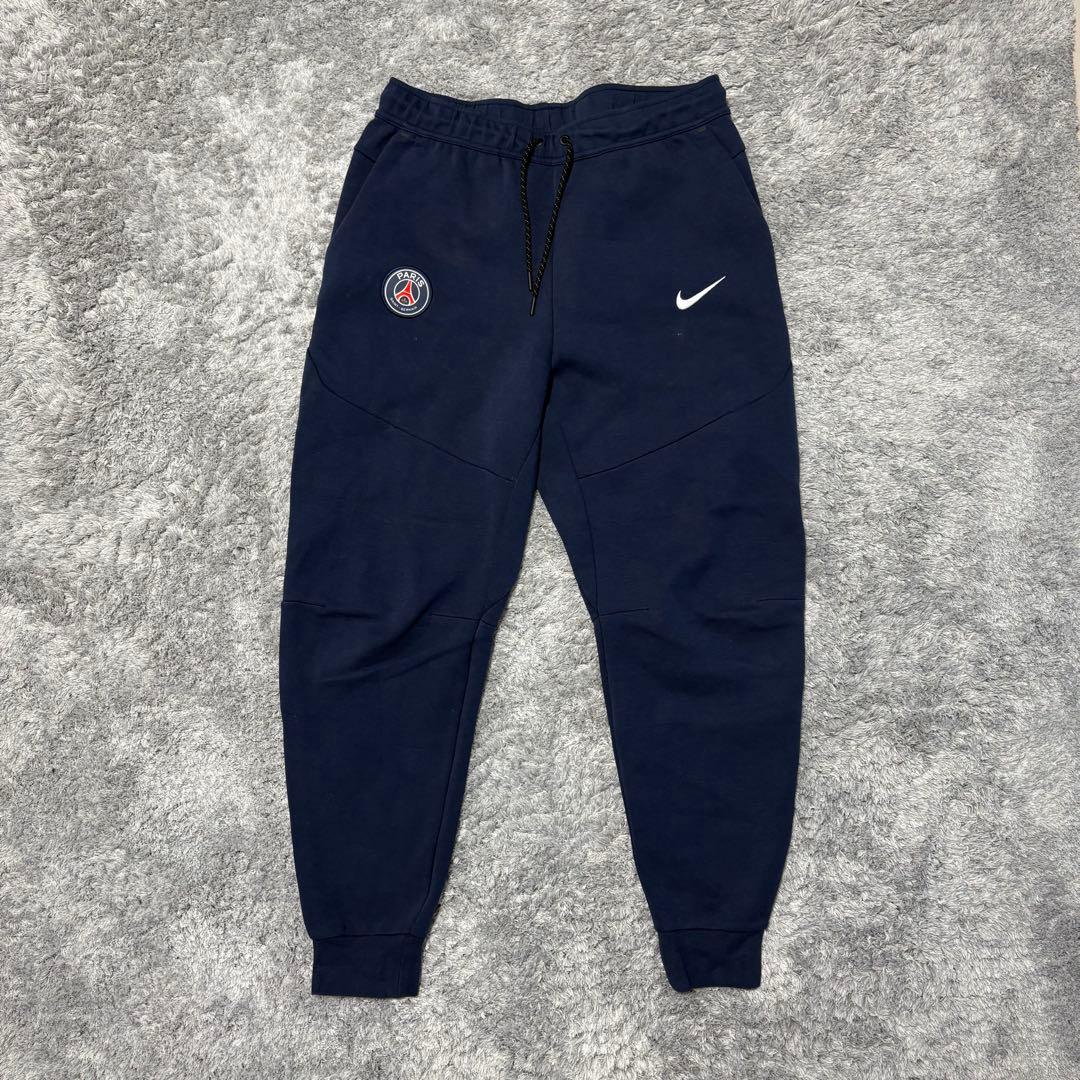 値下げNIKE tech fleece PSG パリサンジェルマン　セットアップ