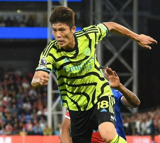 アーセナル　冨安健洋　オーセンティック アウェイ（M）2023-24