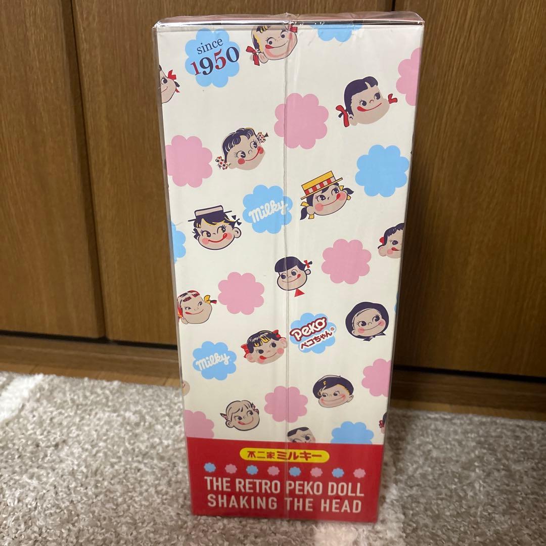 【新品未開封】不二家 レトロ首ふり ペコちゃん人形 フィギュア