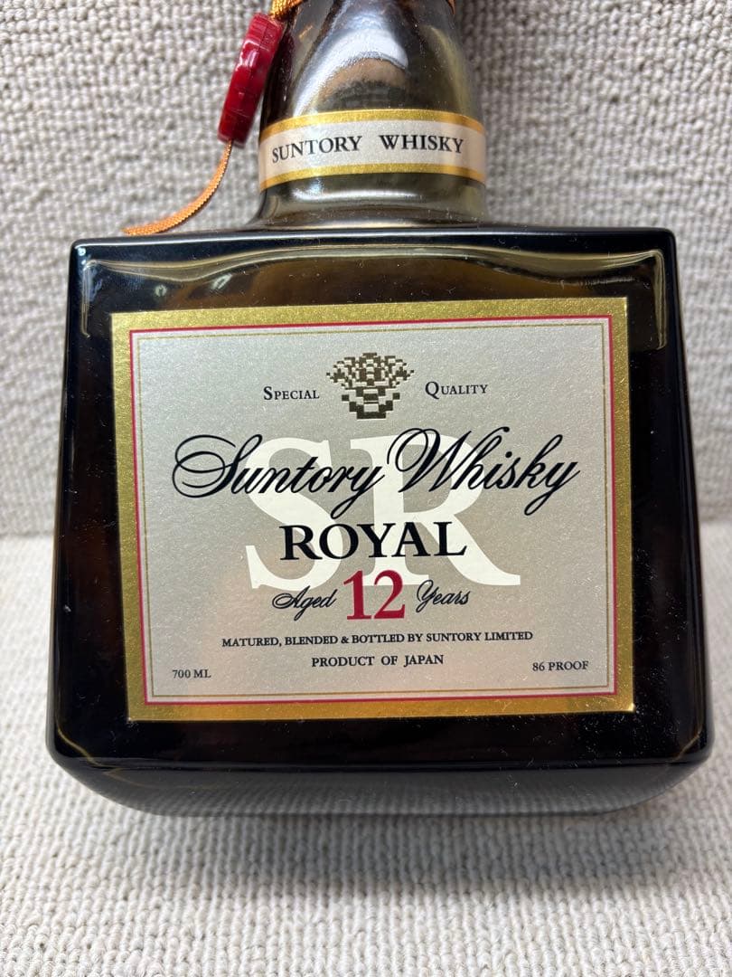 サントリー　ローヤル12年　未開封　700ml 希少ラベル　ウイスキー