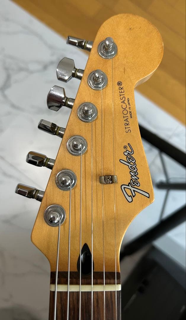 FENDER JAPAN ST-45 ストラトキャスター