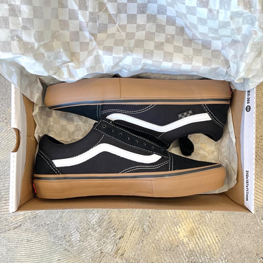 新品 VANS SKATE OLD SKOOL SHOE 25.5cm GUM