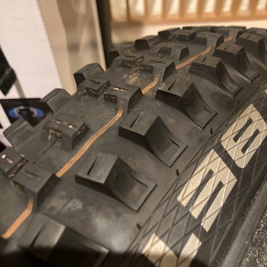 マジックマリー　ビックベティー　mtb タイヤ　29インチ