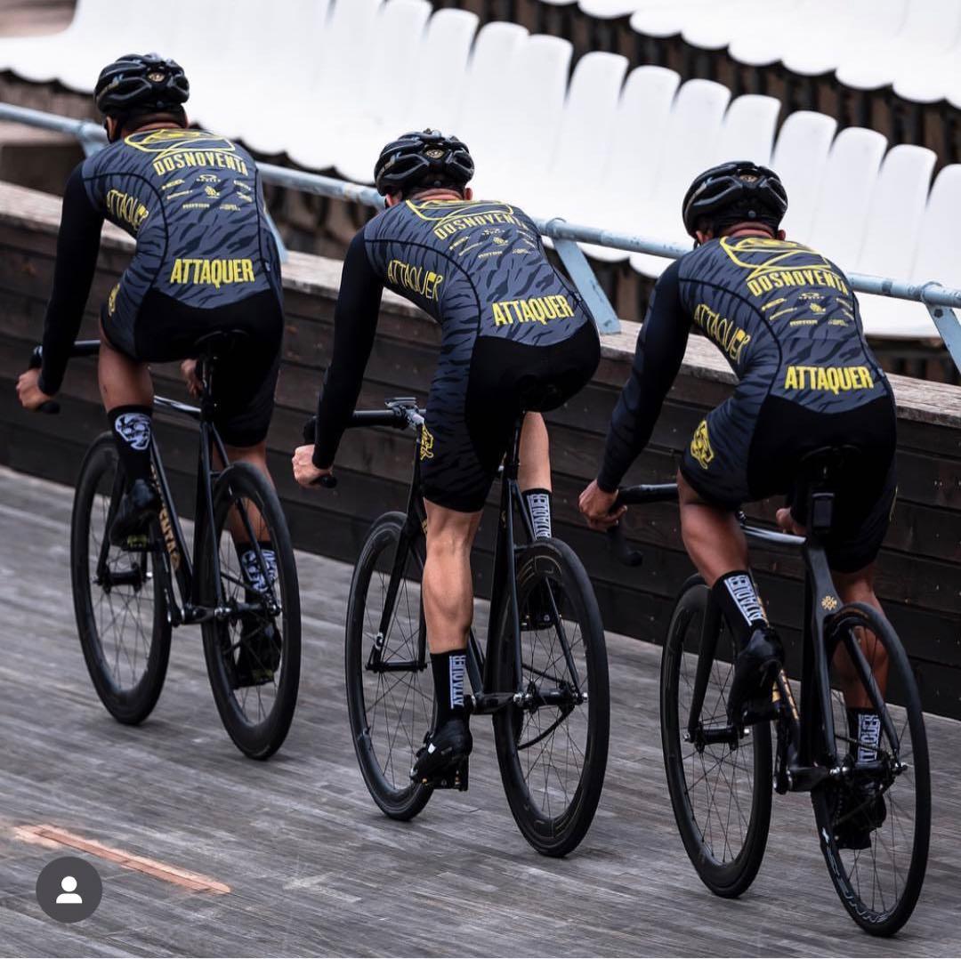 限定レア　Dosnoventa ドスノベンタ　サイクルジャージ　スキンスーツ