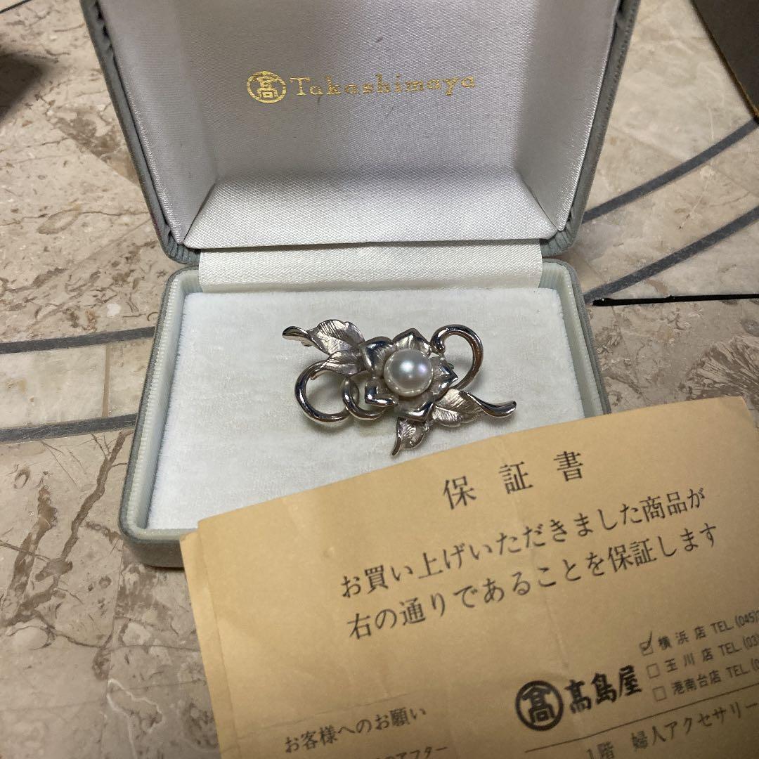 本真珠ブローチ