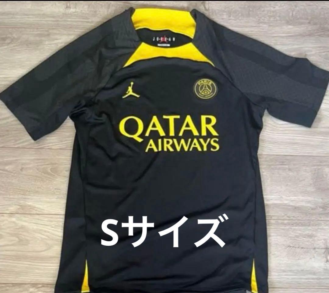 激レア 完売品 パリサンジェルマン トレーニングウェア 上Sサイズ 支給モデル
