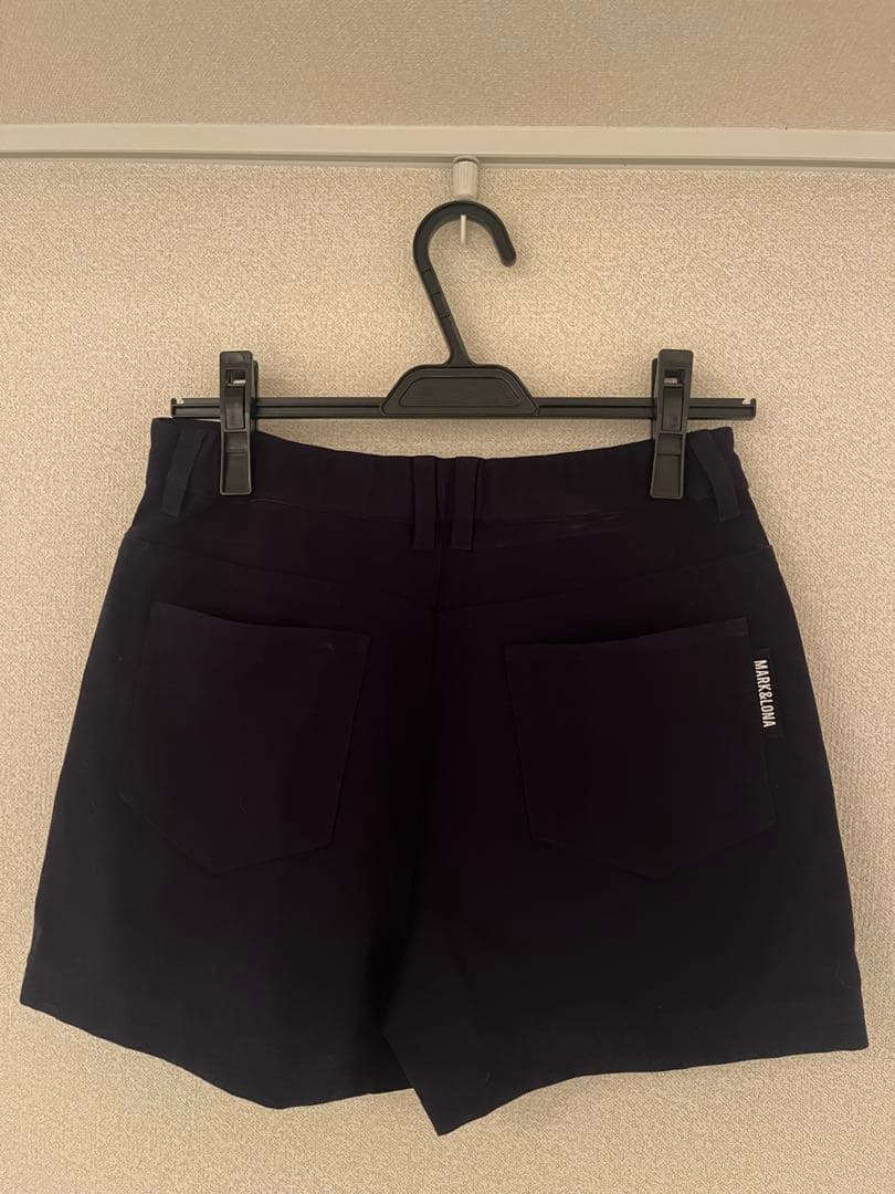 MARK&LONA ポロシャツとショートパンツ マークアンドロナ