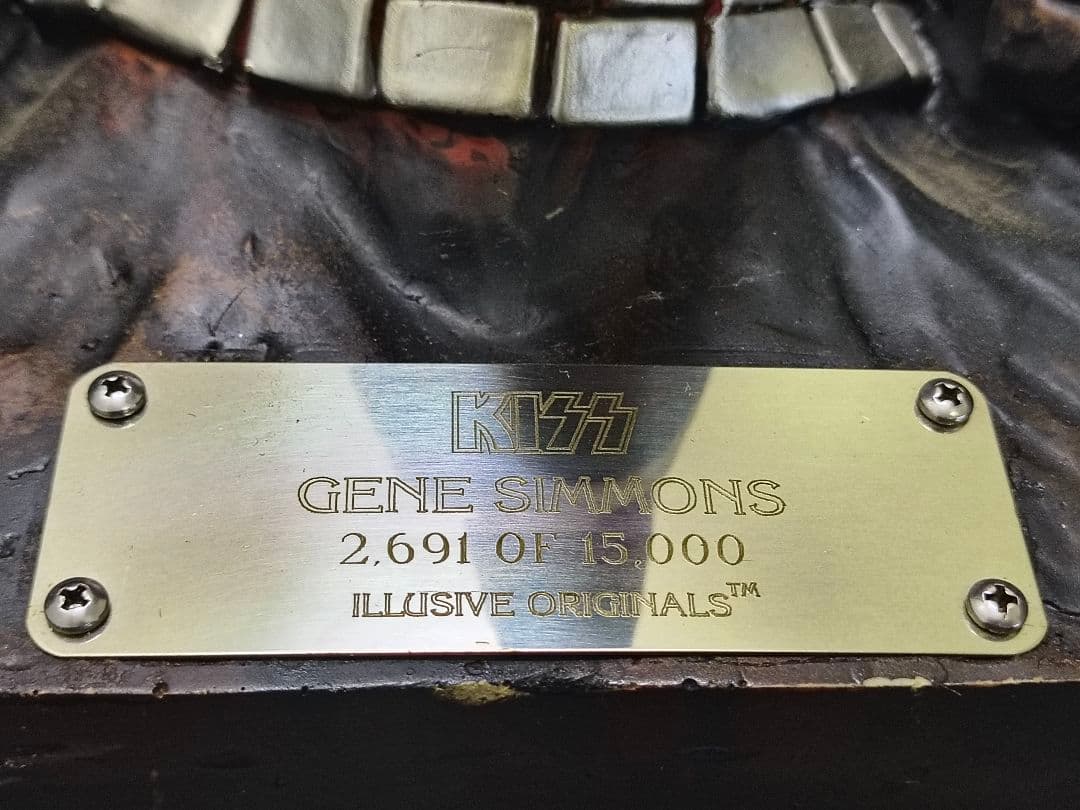 KISS Gene Simmons レリーフ 2,691体目15,000体限定！