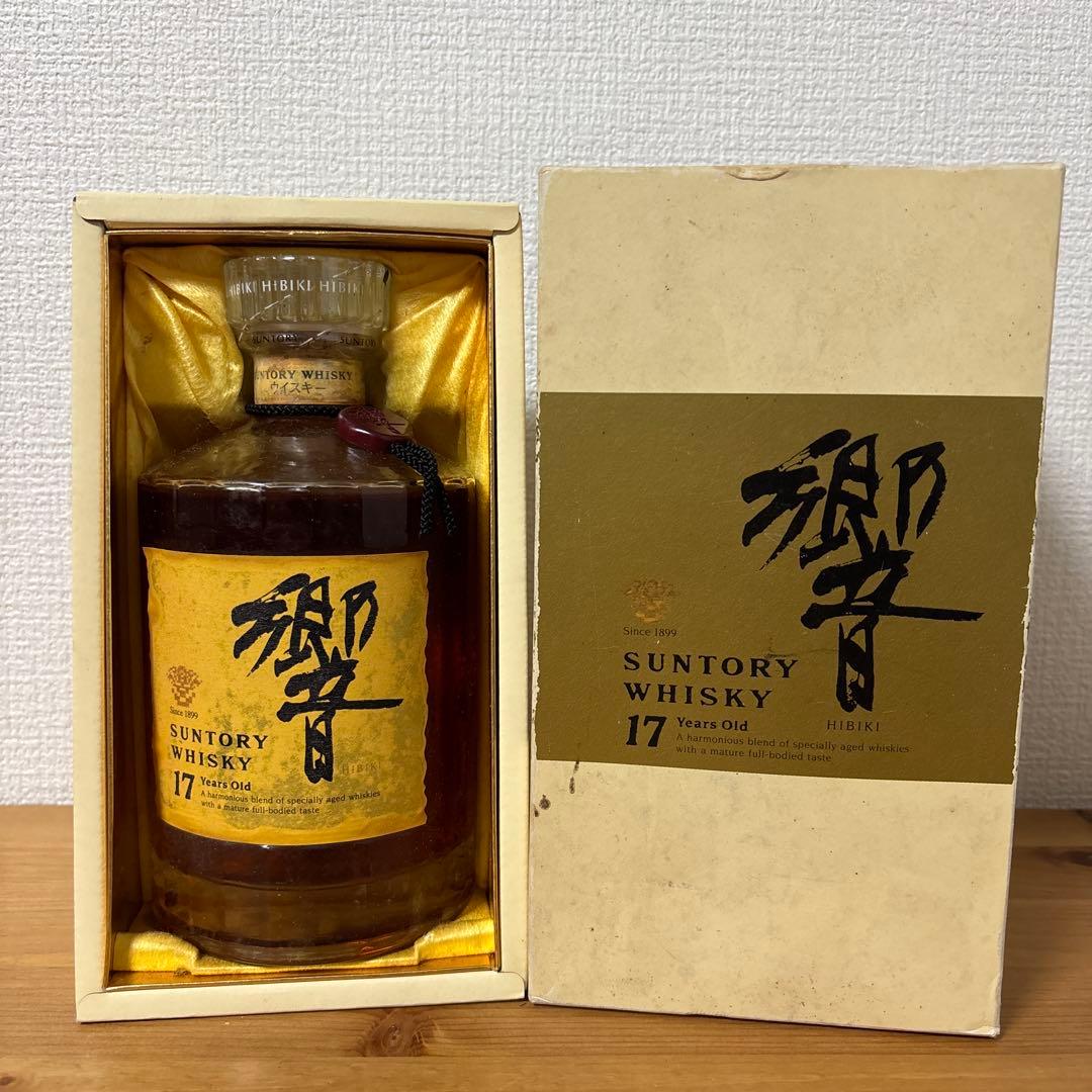 サントリーウイスキー　響17年　ゴールドラベル　箱付　未開封❷