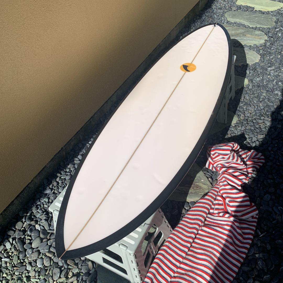 5.7 ショートボード　シングルフィン　the glasslab