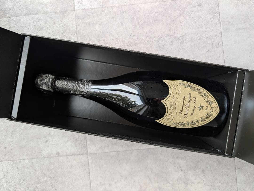 ドン・ペリニヨン シャンパン 2005年