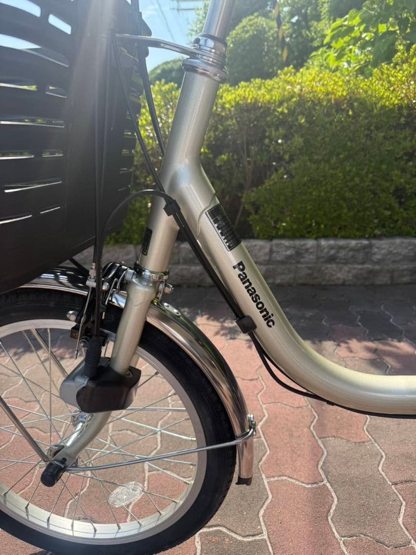 電動アシスト三輪車ビビライフ　 グレー　 新品同様　特別セール！あなたはラッキー