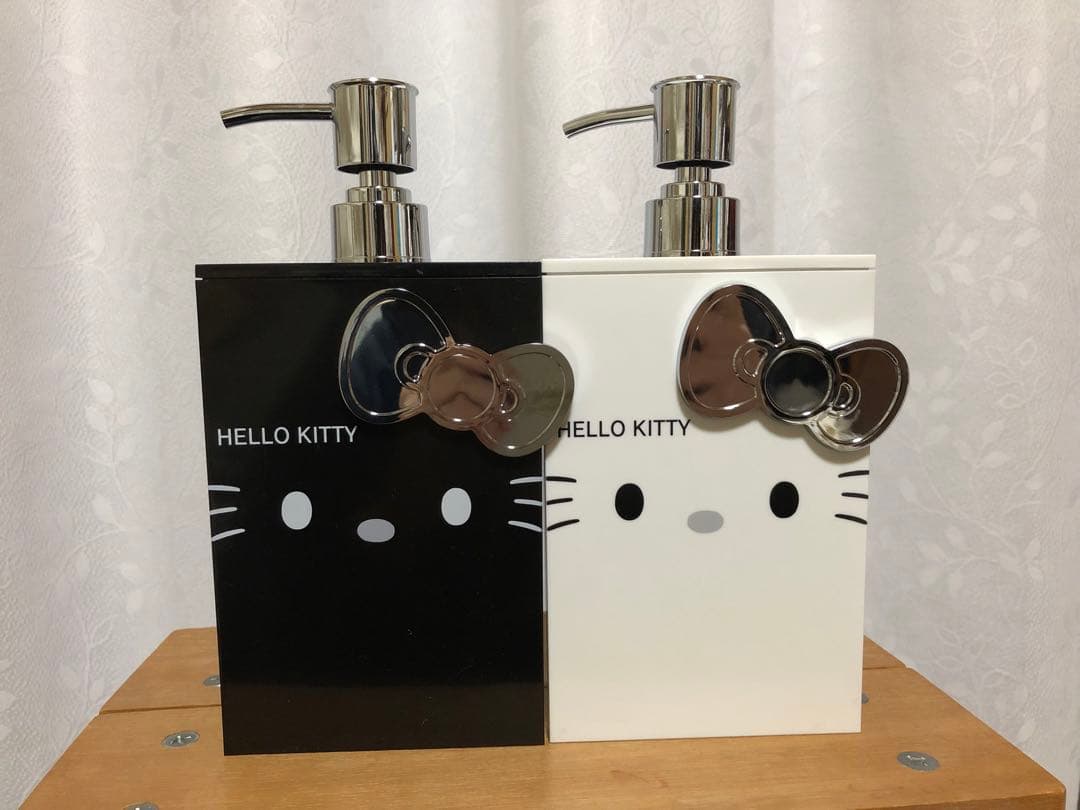 2010年 ハローキティ シャンプーボトル 2個セット