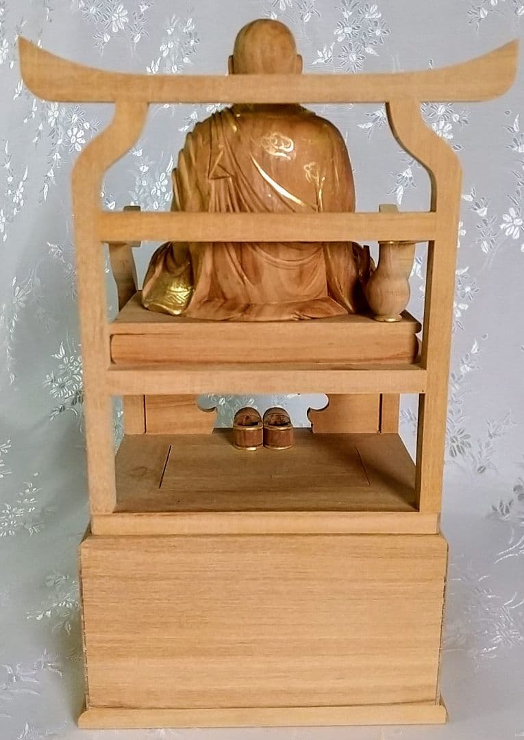 弘法大師坐像 空海 お大師さま 2.5寸#027 ◆白檀 木彫 仏像