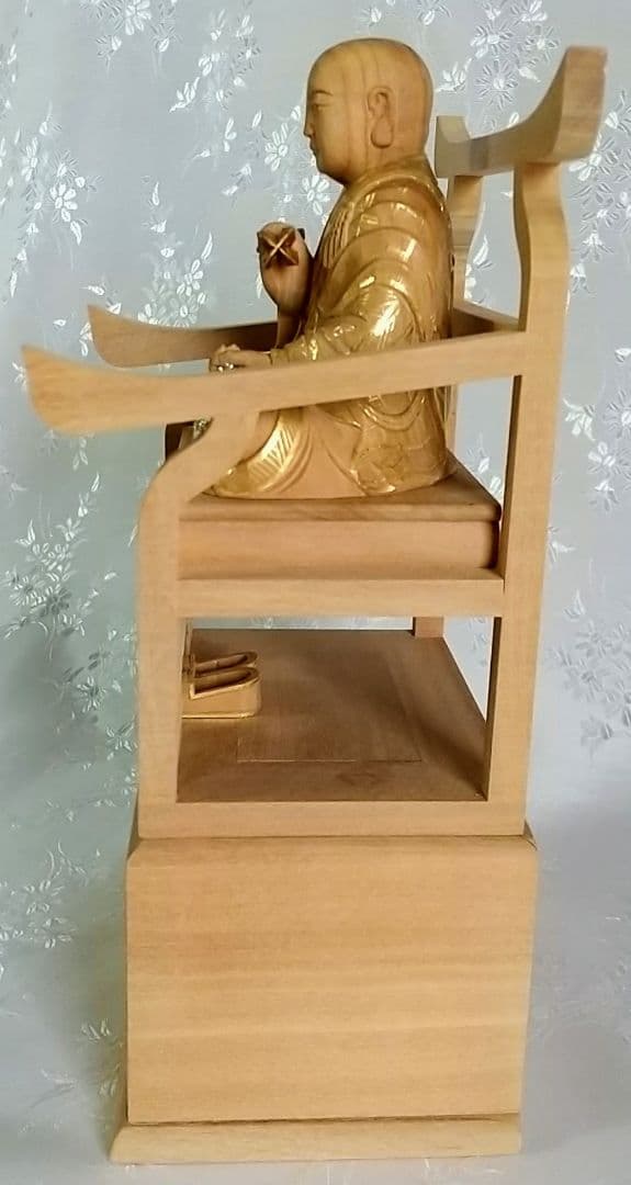 弘法大師坐像 空海 お大師さま 2.5寸#027 ◆白檀 木彫 仏像