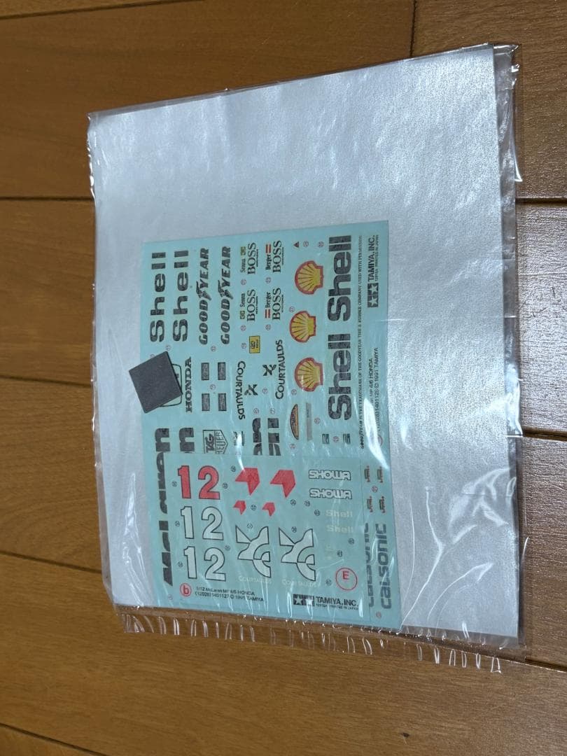 タミヤ 1/12 マクラーレン MP4/6 ハイテクデカール付き