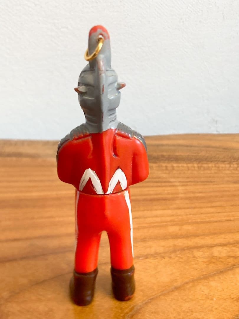 ウルトラセブン　ペンダントソフビ