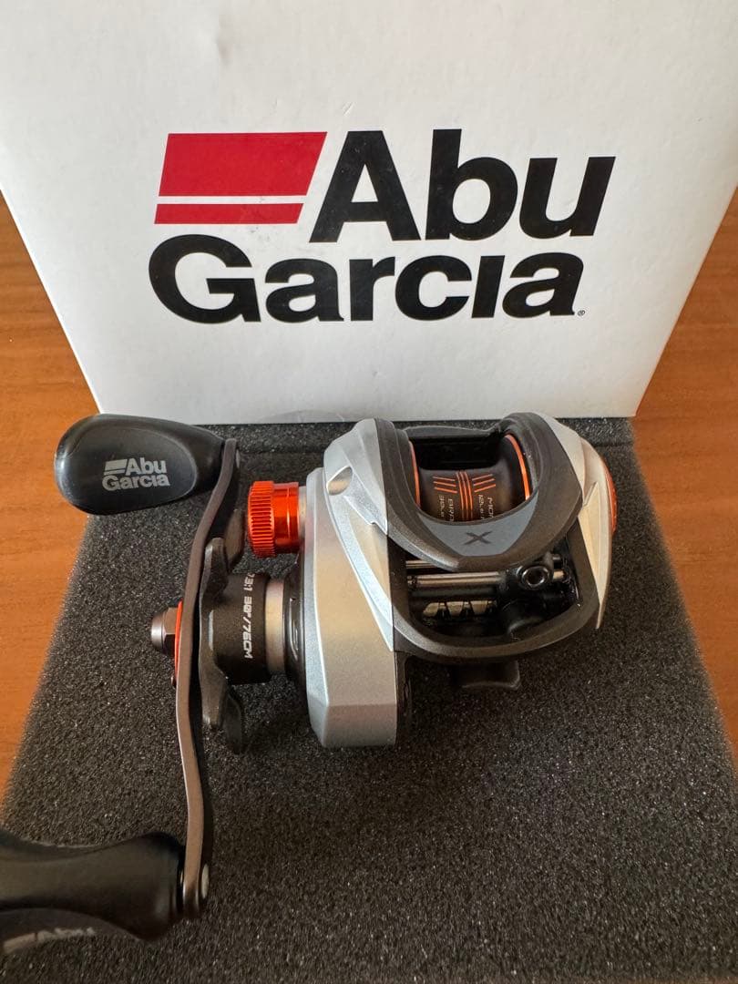 リール Abu Garcia REVO5X-HS