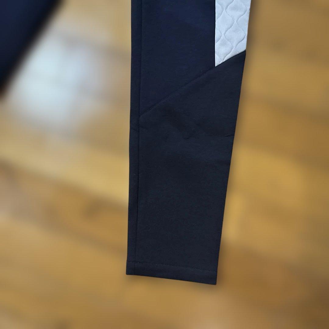 ディセンバーメイ レディースグレー ✖️ネイビーパンツ Sサイズタグ付き新品未使用