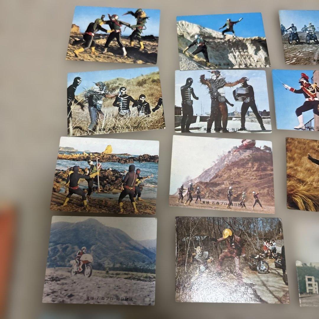 【昭和】カルビー 仮面ライダーカード64枚とアルバム5冊