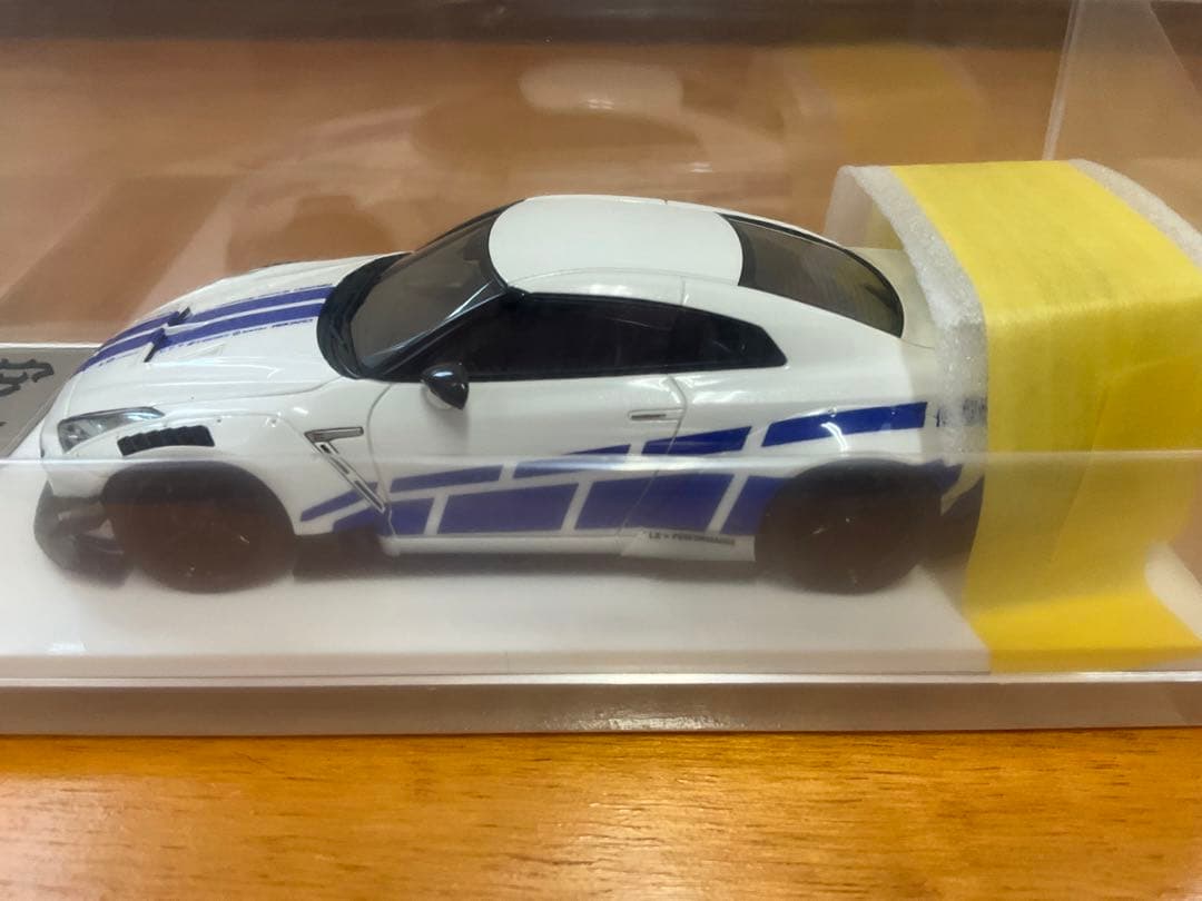 メイクアップ　Make up 1/43 特注品　LB R35 GT-R