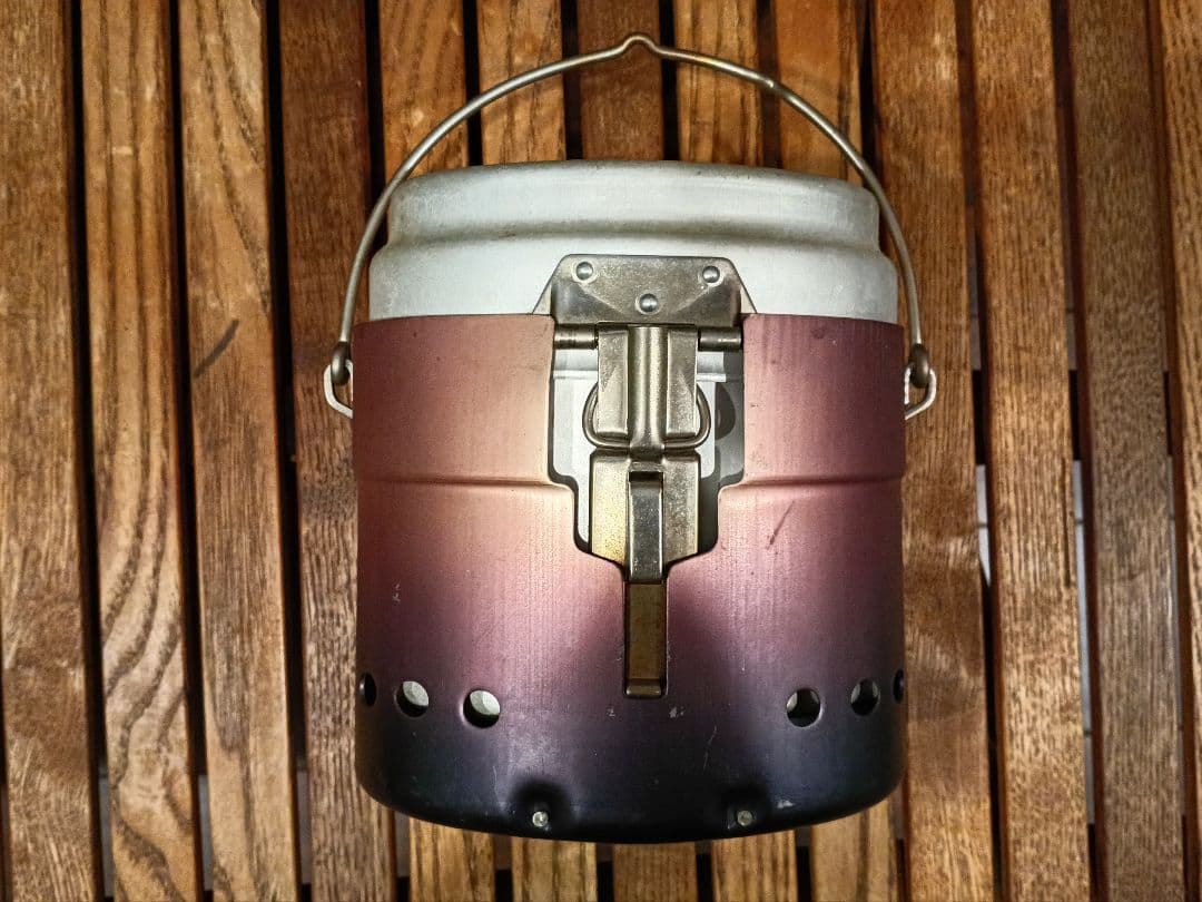 スウェーデン軍 飯盒 スウェーデン飯盒 スリークラウン刻印あり