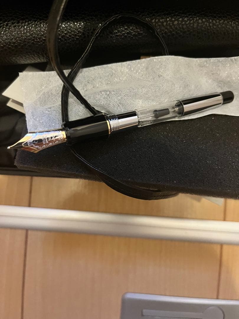 パイロット　万年筆　カスタム槐　中字　18K