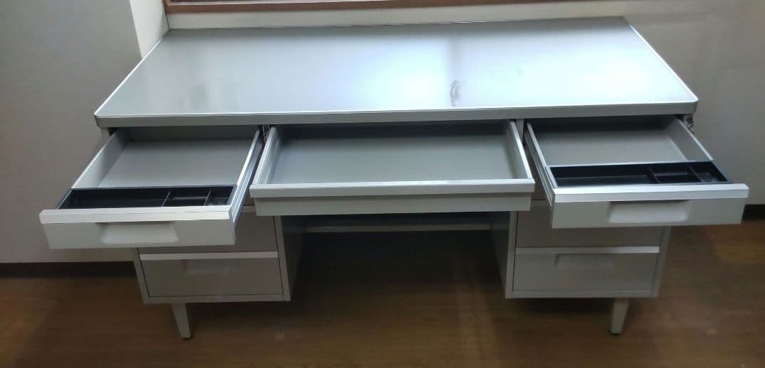 コクヨ オフィスデスク 事務用デスク 両袖4段真ん中１段の引き出し付き