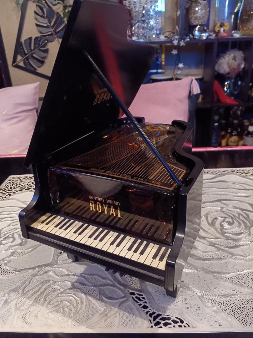 サントリーグランドピアノ型