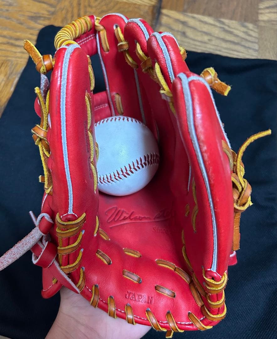 ウィルソン　硬式グローブ 赤