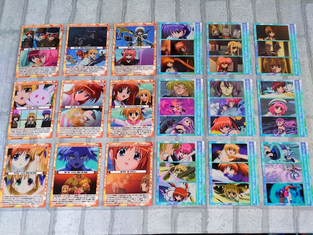 魔法少女リリカルなのはStrikerS、トレカ225枚&バインダー。