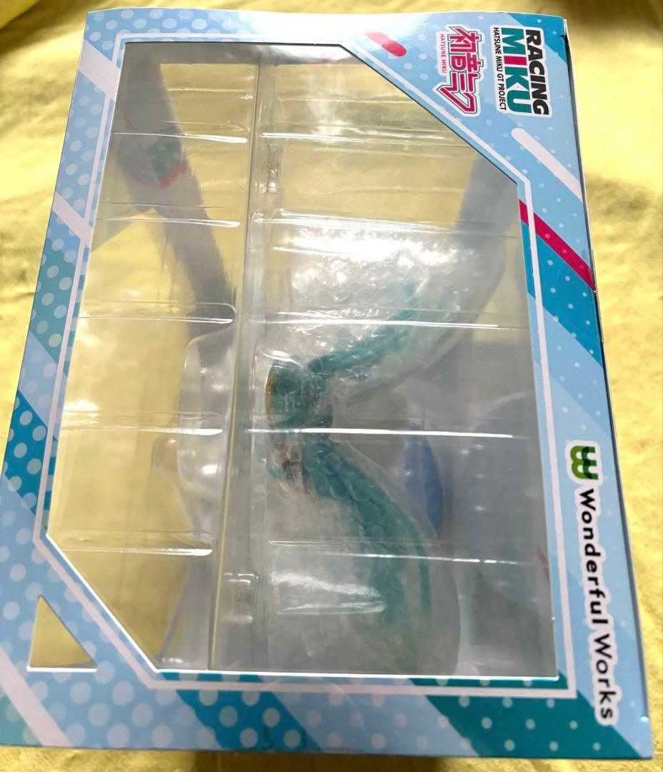 新品未開封 レーシングミク 2021 vacation style ver.