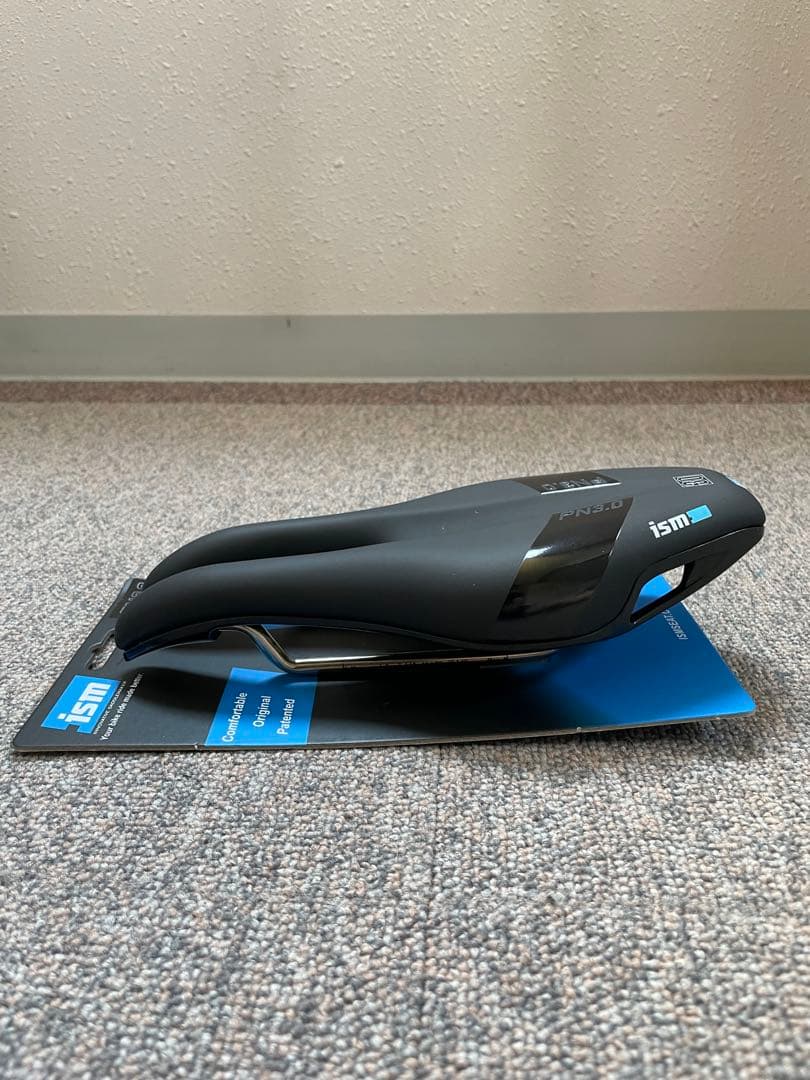 ISM PN3.0 サドル ブラック 30