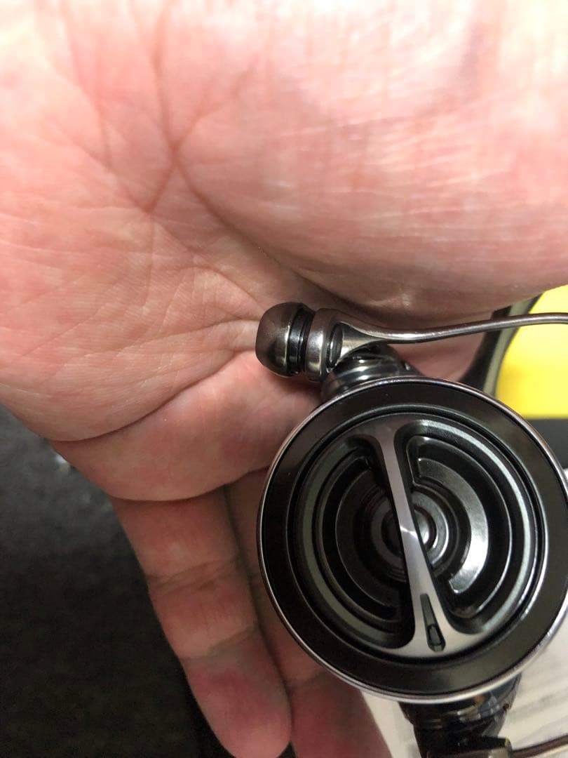 SHIMANO 22ステラC2500S スピニングリール