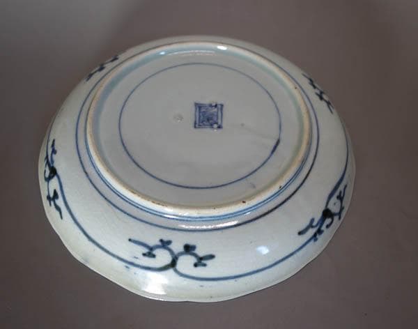 古伊万里　染付　花唐草　梅図 中皿　藍柿右衛門　江戸中期　輪花 渦福 2088