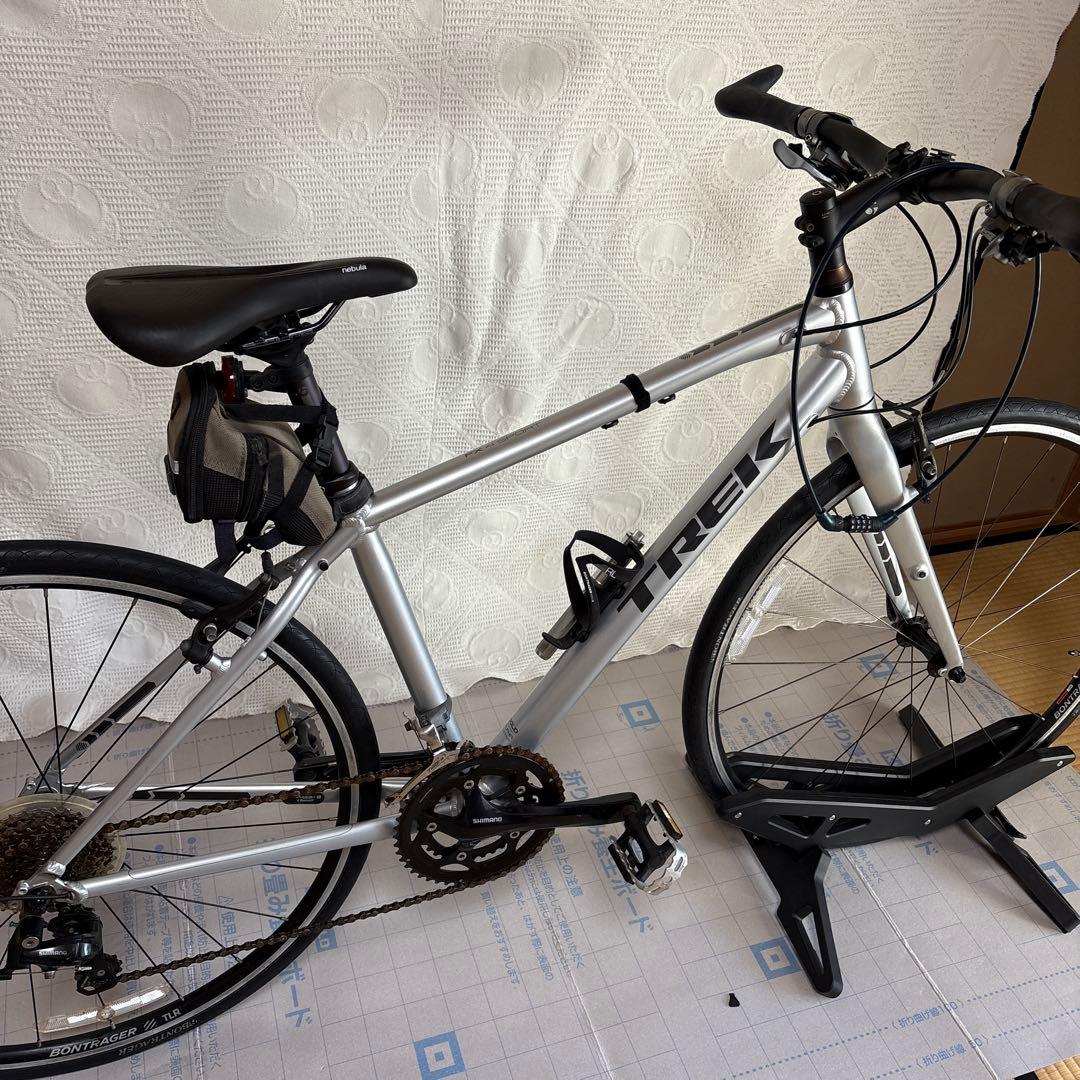 #TREK2017年モデル　FXS4 #クロスバイク シルバー