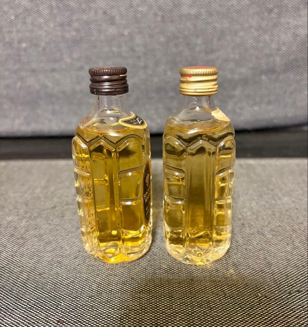サントリー　角瓶　白角 金キャップ　黒角　ミニボトル　2本セット　未開封