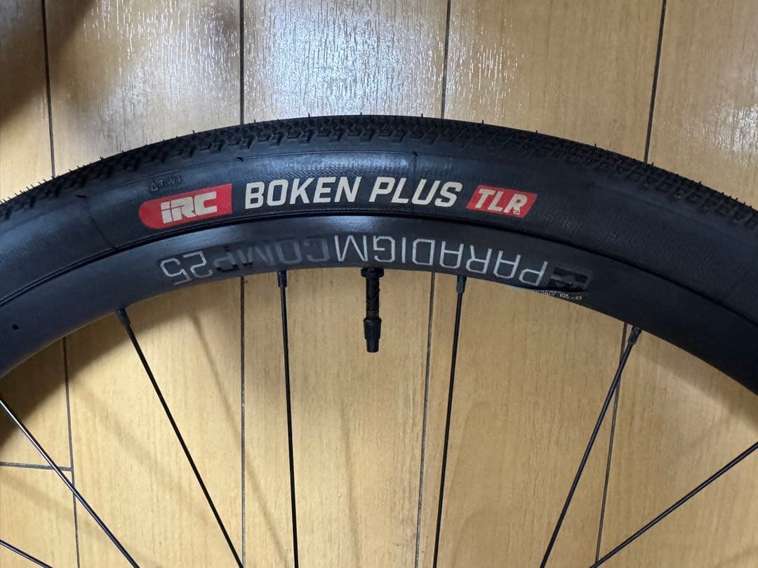 【美品】BONTRAGER PARADIGM COMP DISC 42Cタイヤ付