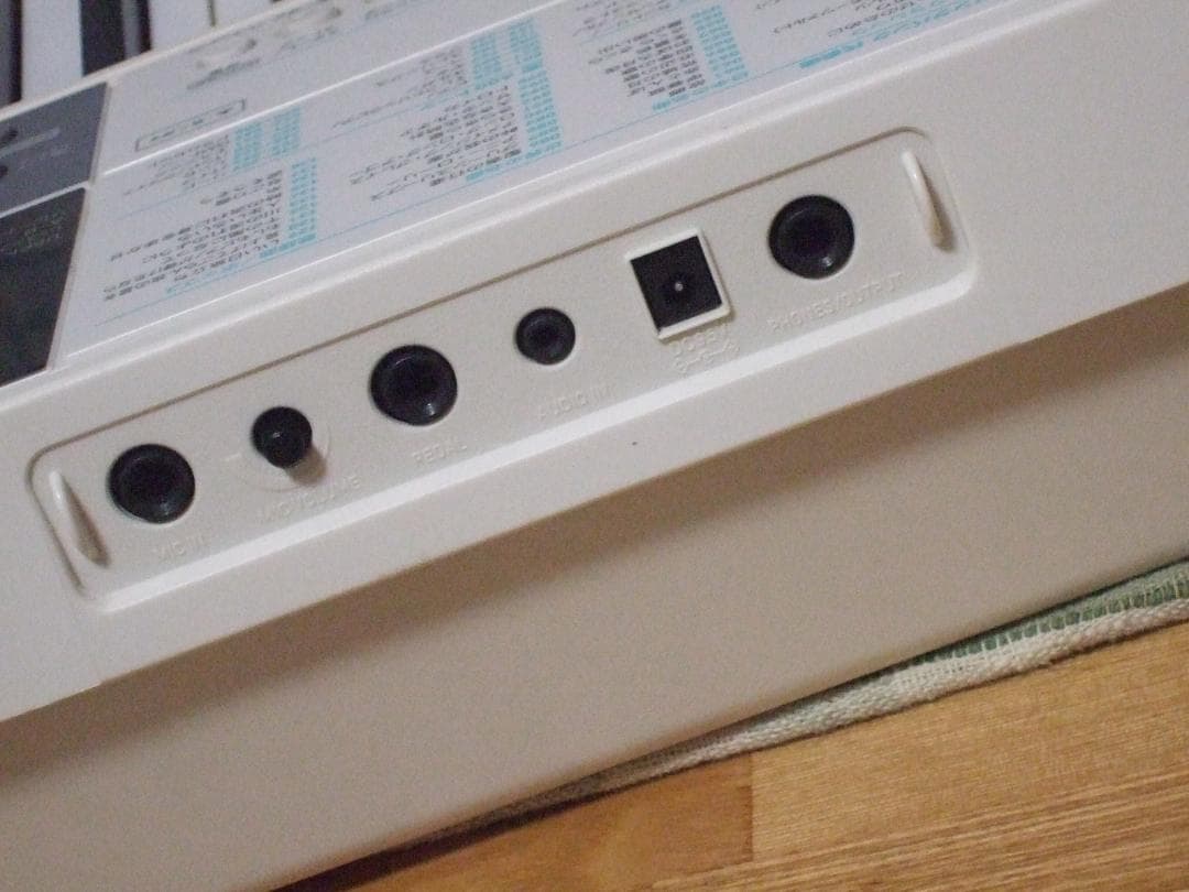 CASIO 電子ピアノ・キーボード LK-516 スタンド付　【送料込み】