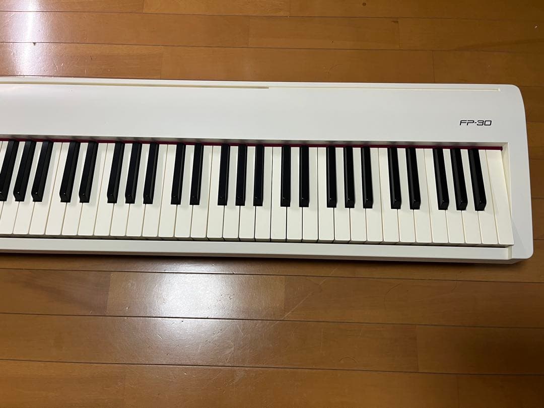 Roland FP-30 ホワイト 電子ピアノ【訳あり】